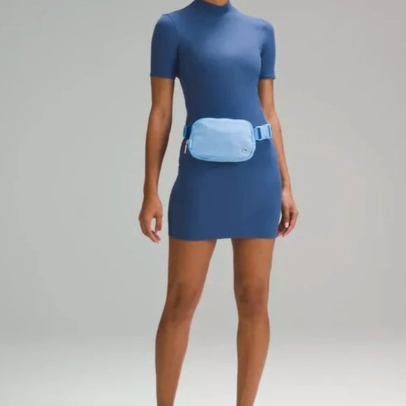 NWT Lululemon Everywhere Belt Bag 1L in Aero Blue - Picture 1 of 8